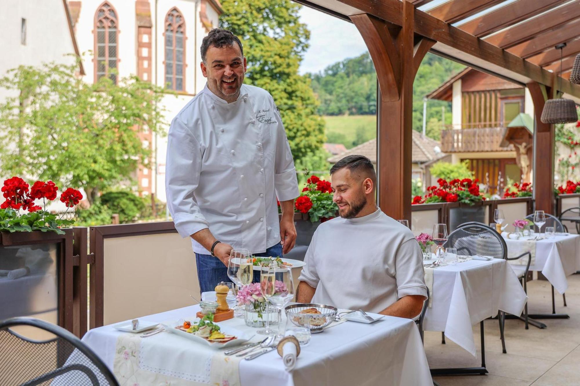 Hotel-Gasthaus Goldener Engel Glottertal Kültér fotó