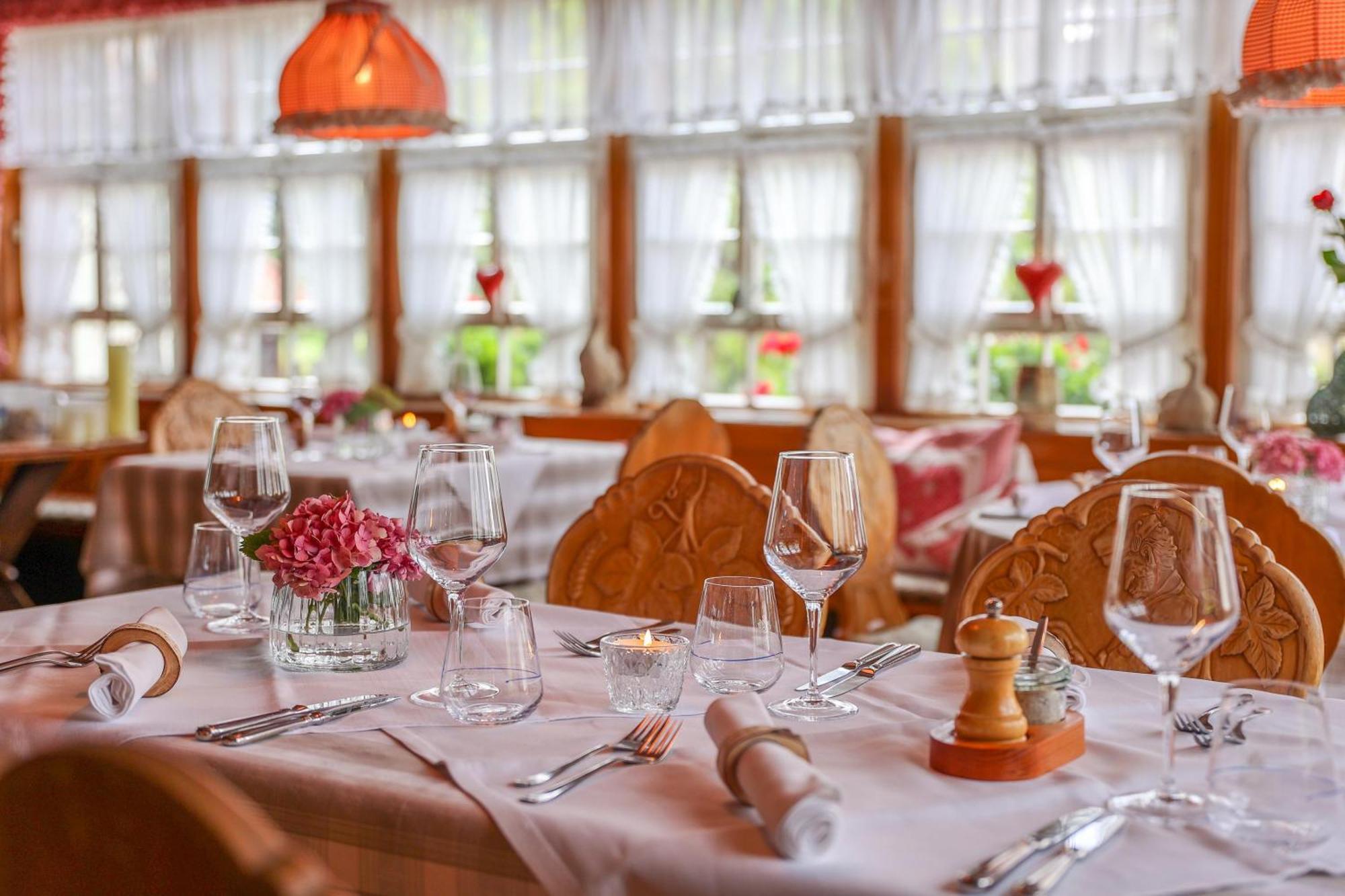 Hotel-Gasthaus Goldener Engel Glottertal Kültér fotó