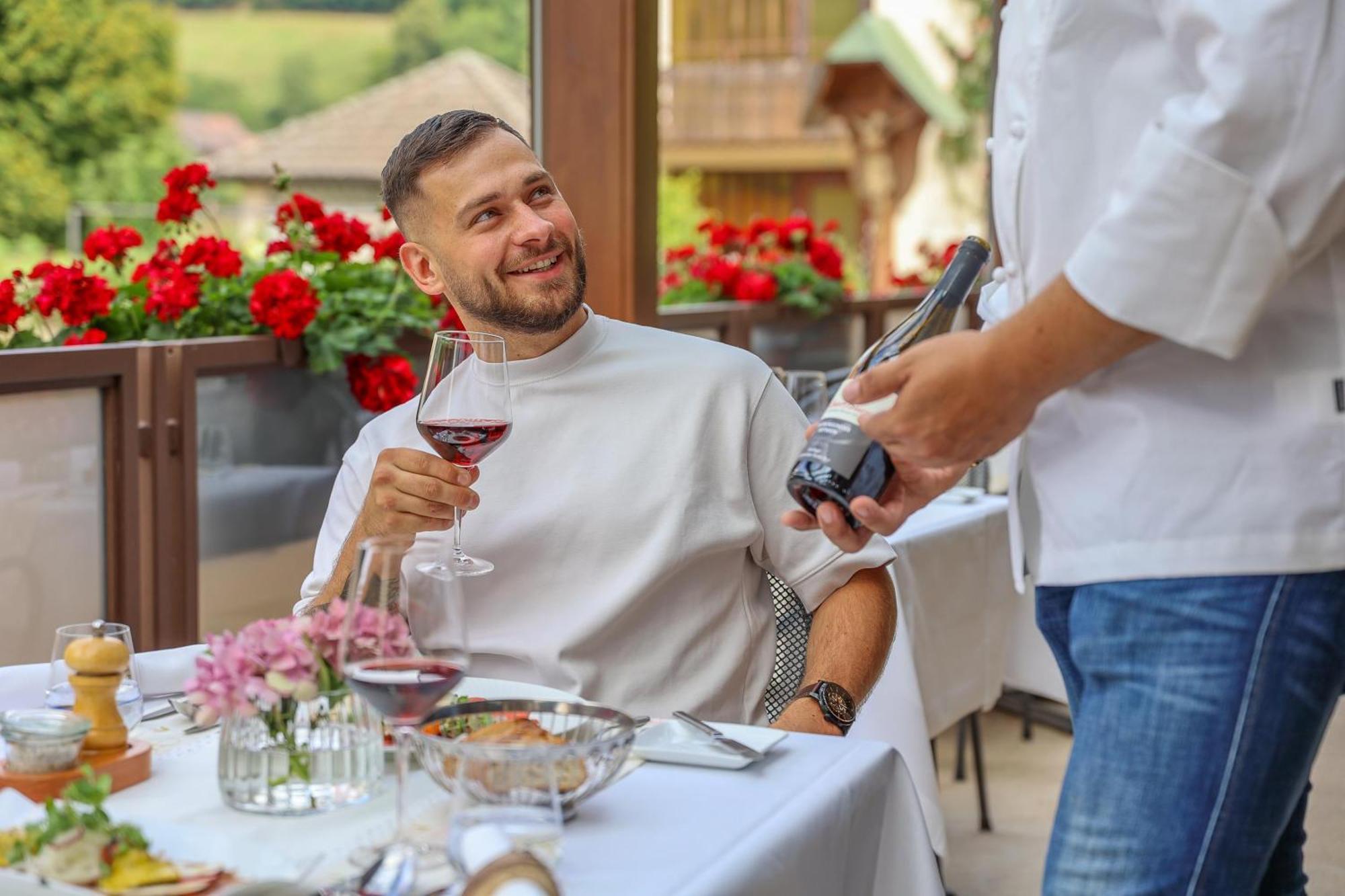 Hotel-Gasthaus Goldener Engel Glottertal Kültér fotó