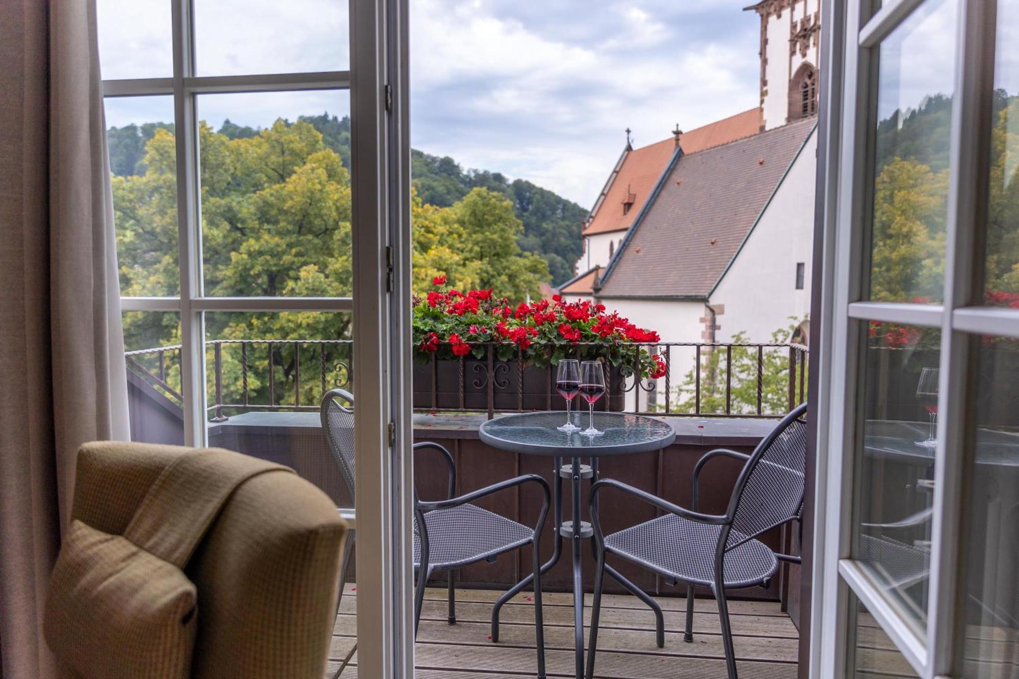 Hotel-Gasthaus Goldener Engel Glottertal Kültér fotó
