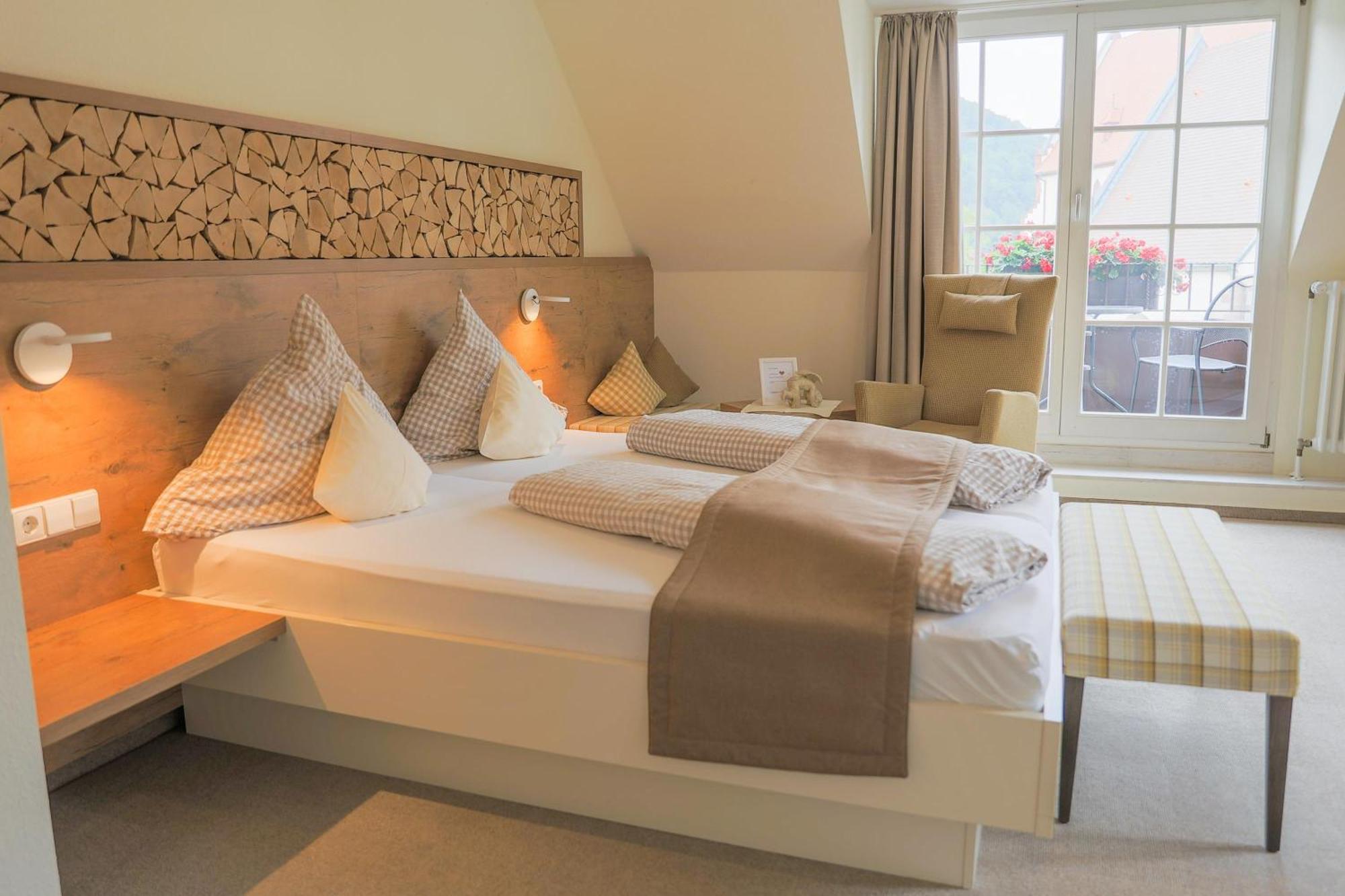Hotel-Gasthaus Goldener Engel Glottertal Kültér fotó