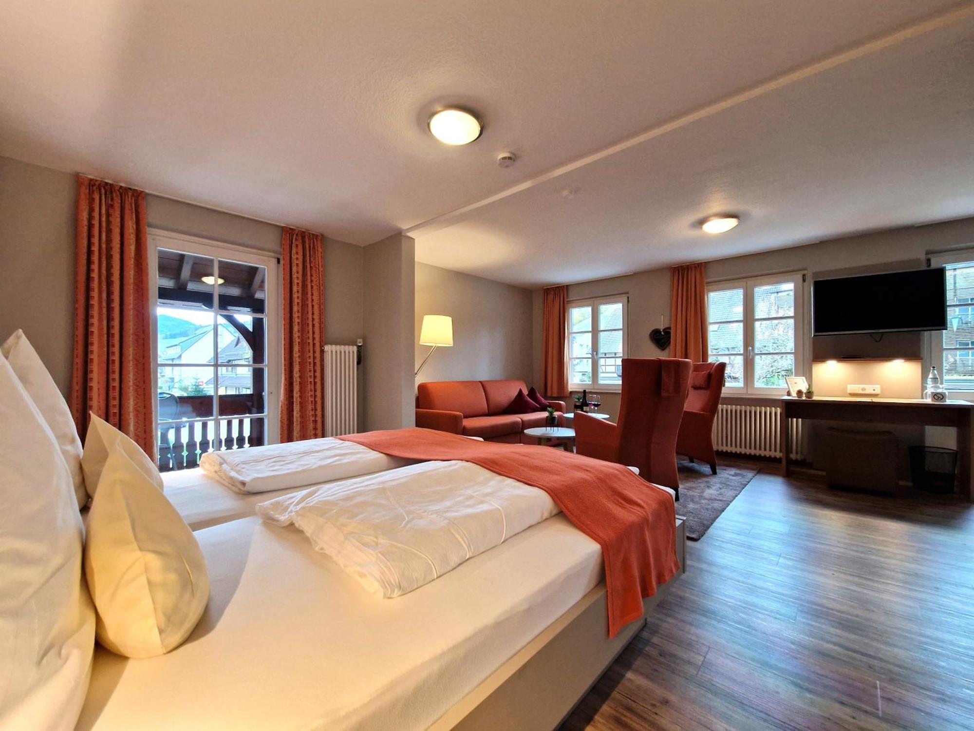 Hotel-Gasthaus Goldener Engel Glottertal Kültér fotó