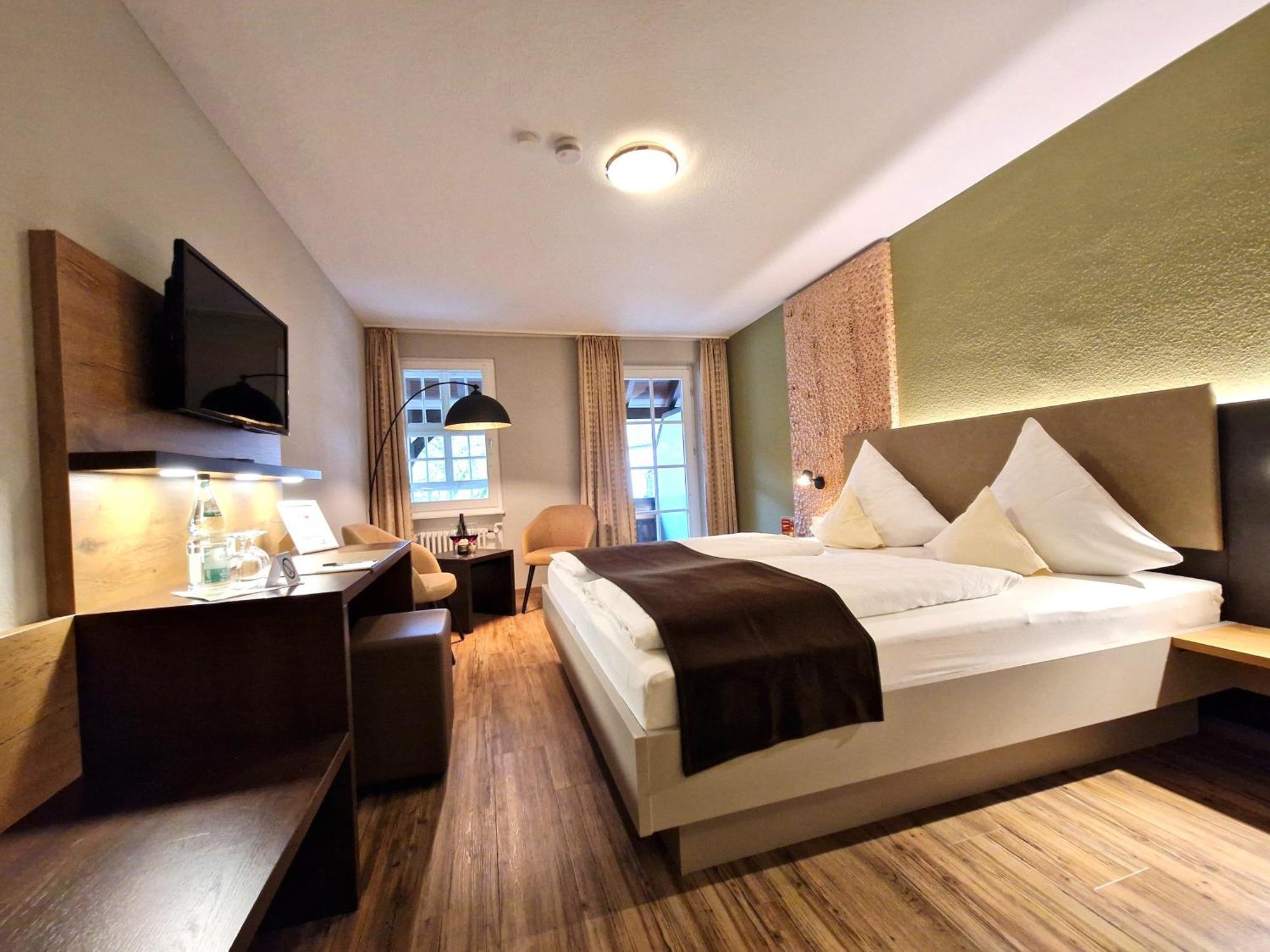 Hotel-Gasthaus Goldener Engel Glottertal Kültér fotó